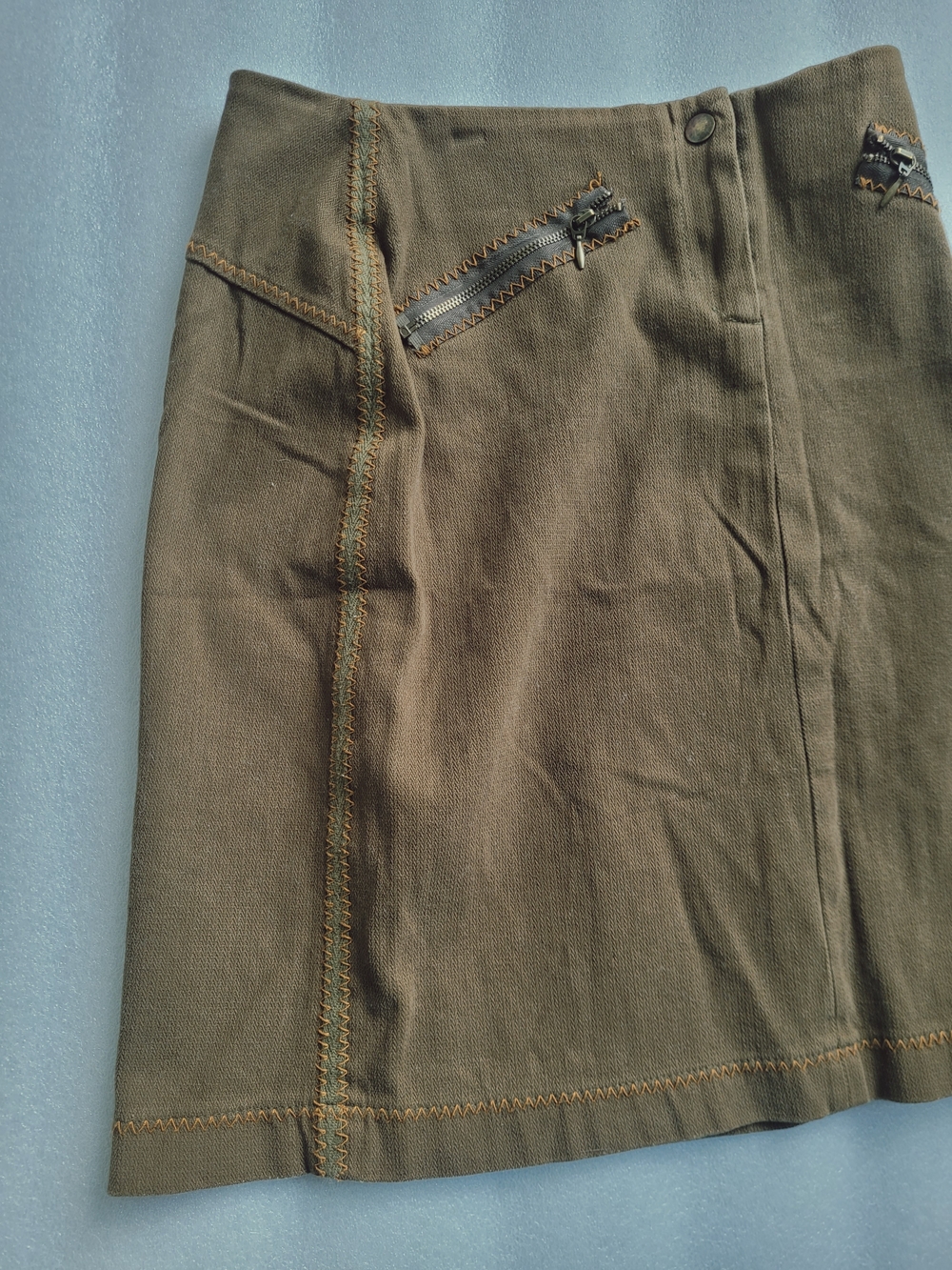 Vintage 90s Grunge Olive Green Mini Skirt with Zipper Accents XS / 2 - Picture 7 of 9